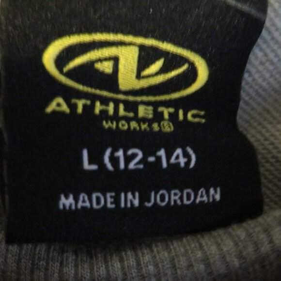 Athletic Works Large Gray 9 in inseam shorts - Picture 3 of 7